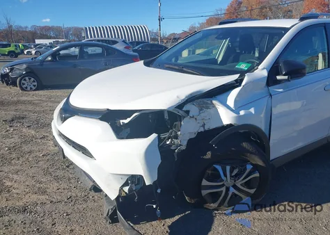 2017 Toyota Rav4 Le из США, поврежденный, VIN JTMBFREV4HJ105663